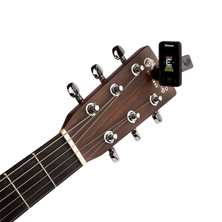 daddario-eclipse-rechargeable-headstock-tuner-schw_0005.jpg