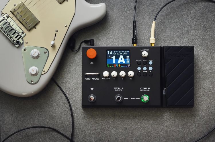 effektpedal-nu-x-modell-mg-400-micro-guitar-proces_0002.jpg