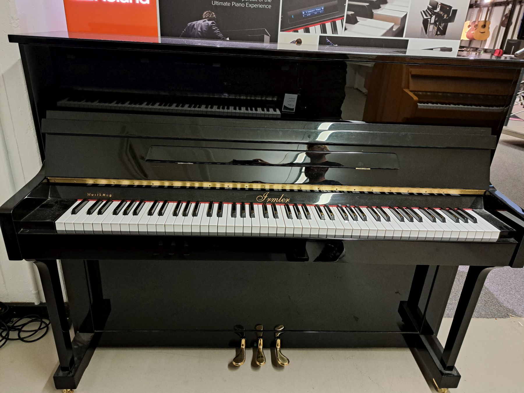 Piano Irmler UP 118M-0001.jpg