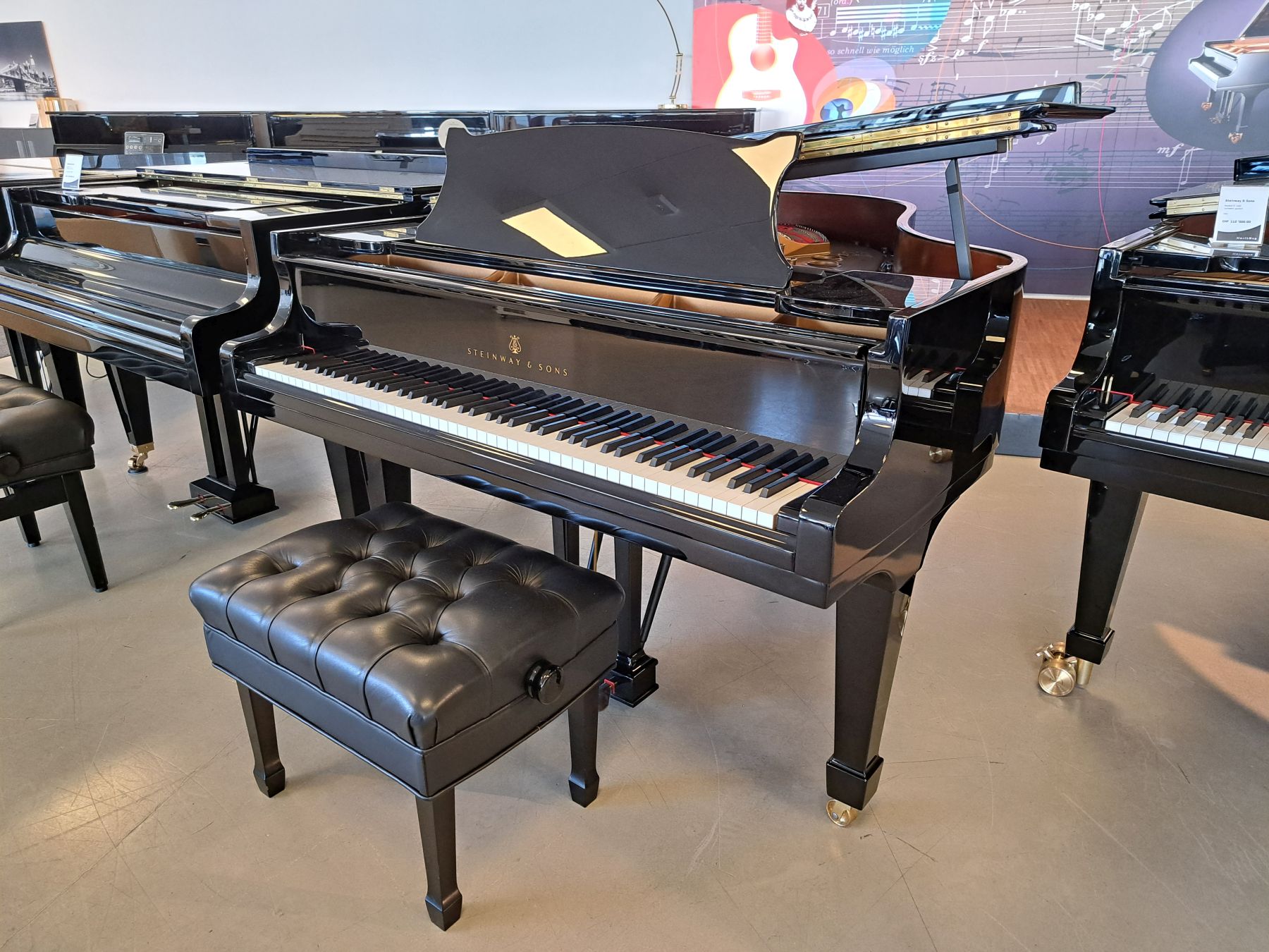 Flügel Steinway & Sons M-170-0001.jpg