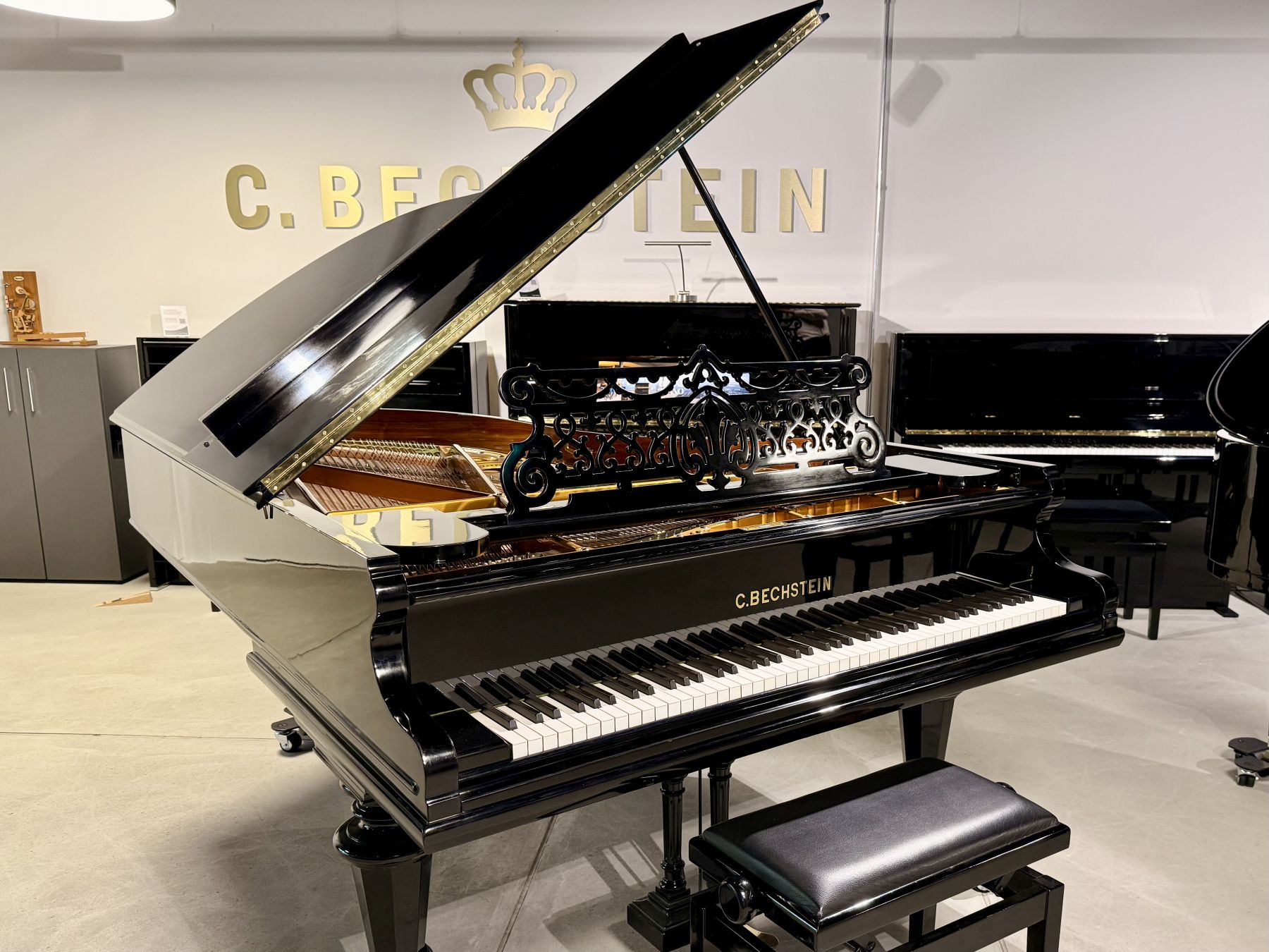 C. Bechstein C-220 Konzertflügel-0001.jpg